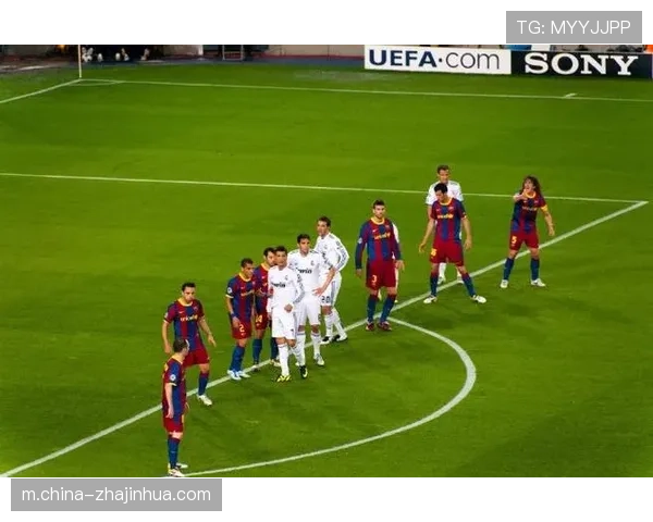 西甲国家德比结束：皇马主场战胜巴萨结果揭晓